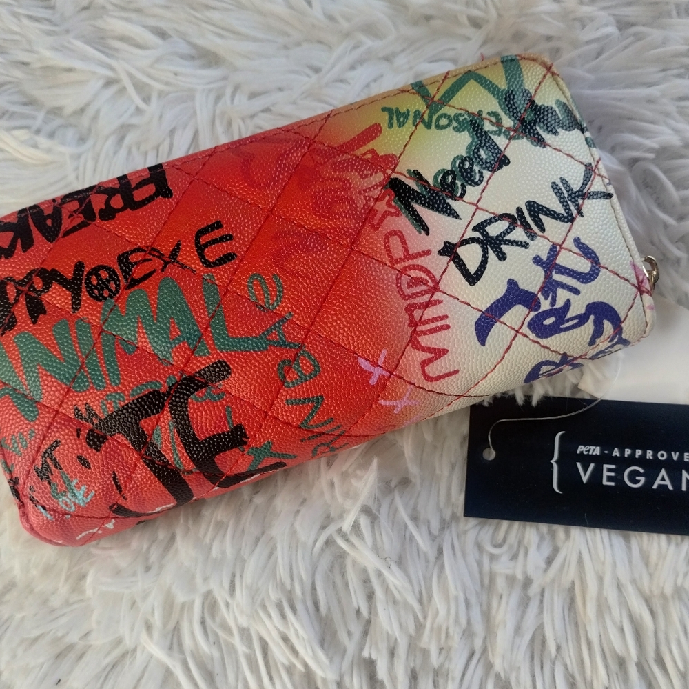 NWT Caleesa Graffiti Print Quilted Wallet — Multicolor